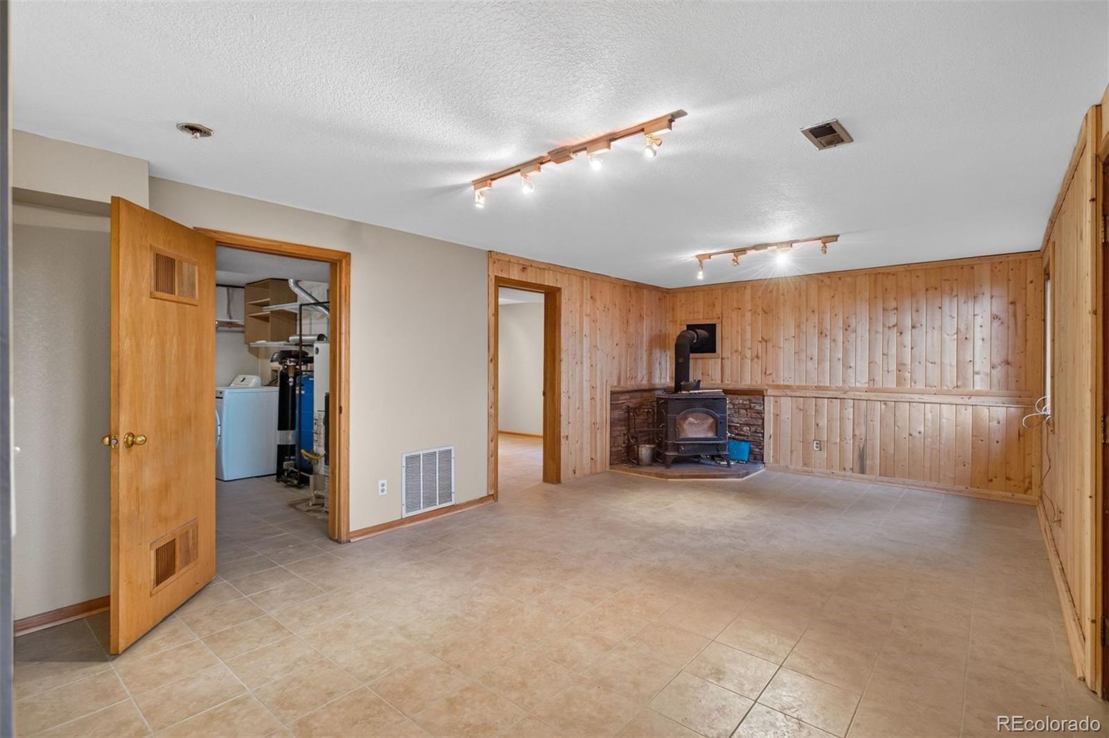10176 Crest View Drive