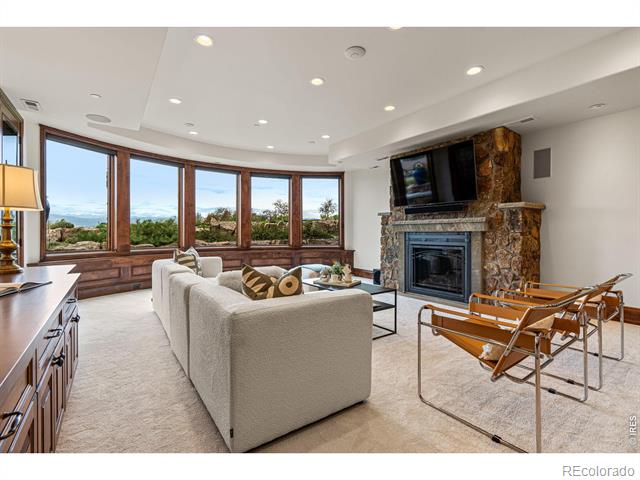 9545 Crystal Lane