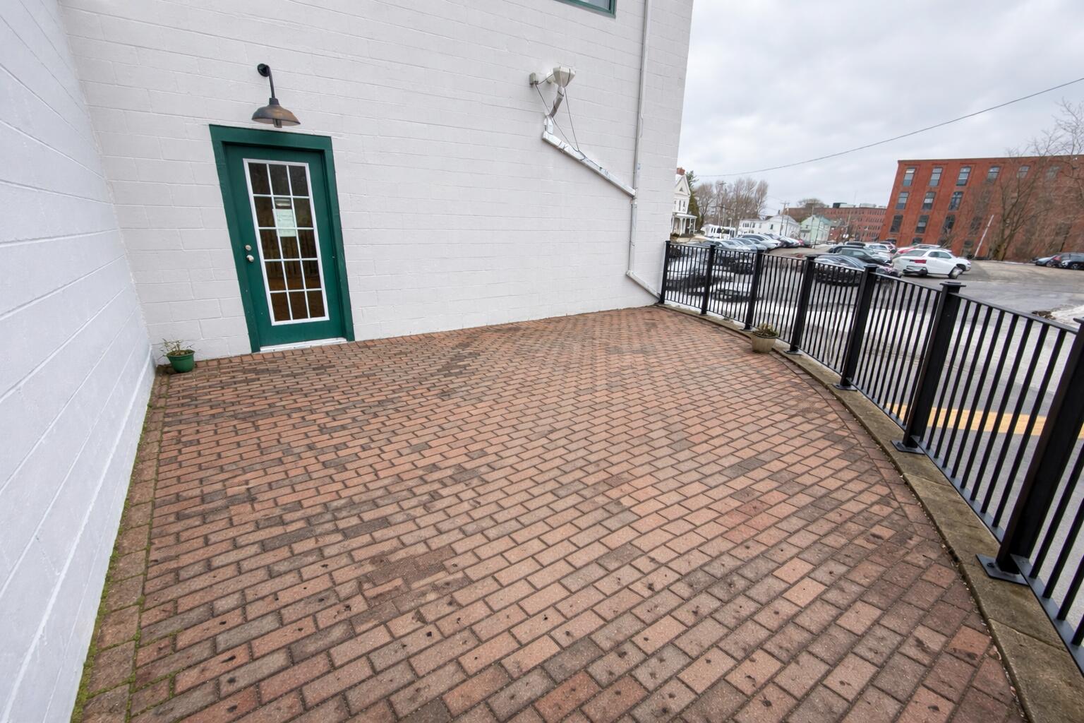 30 Lincoln Street 213