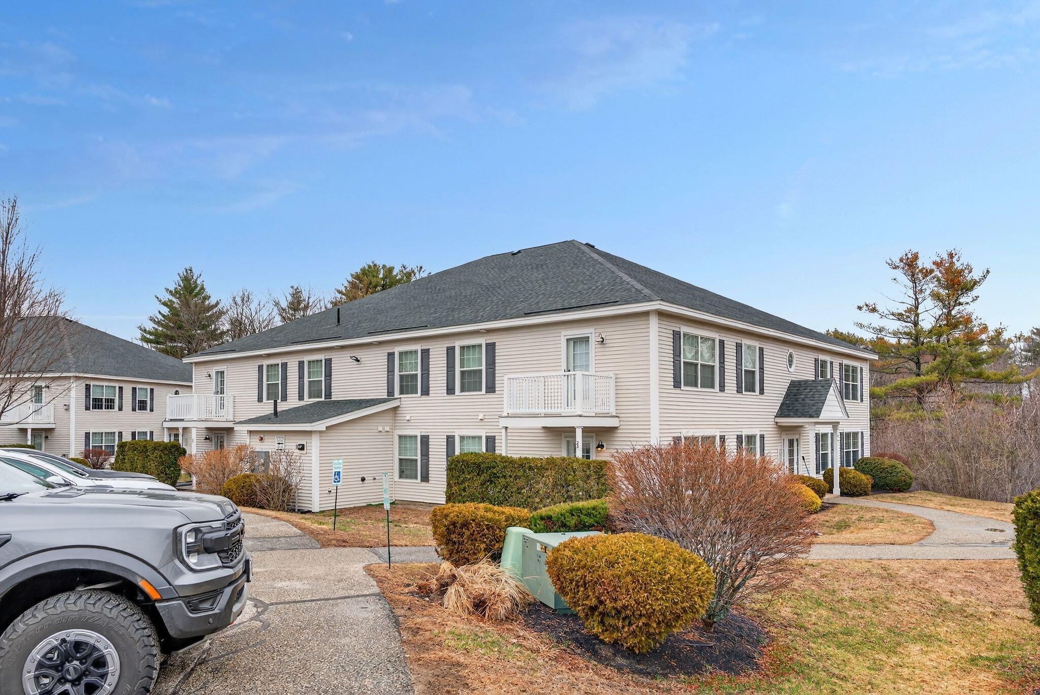 345 Saco Street 26