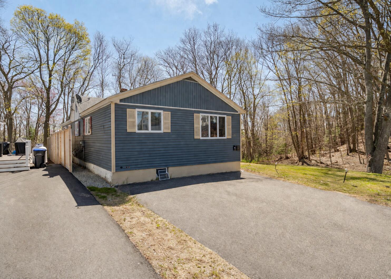 35 Fort Hill Avenue