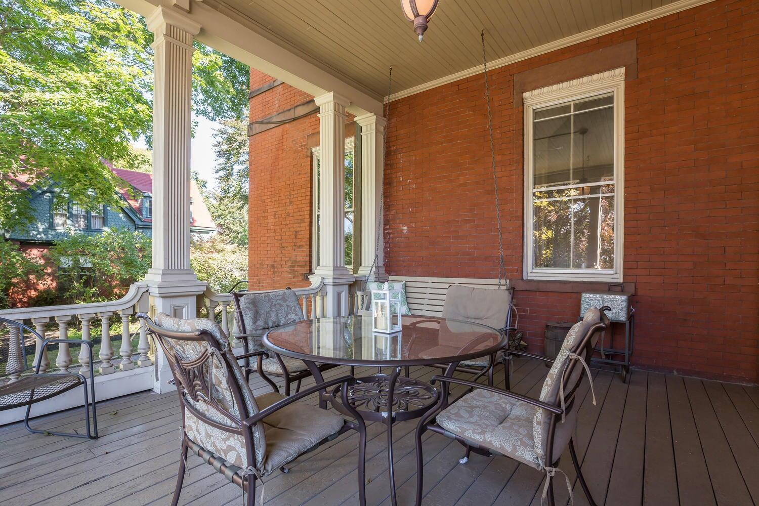 161 Pine Street 4