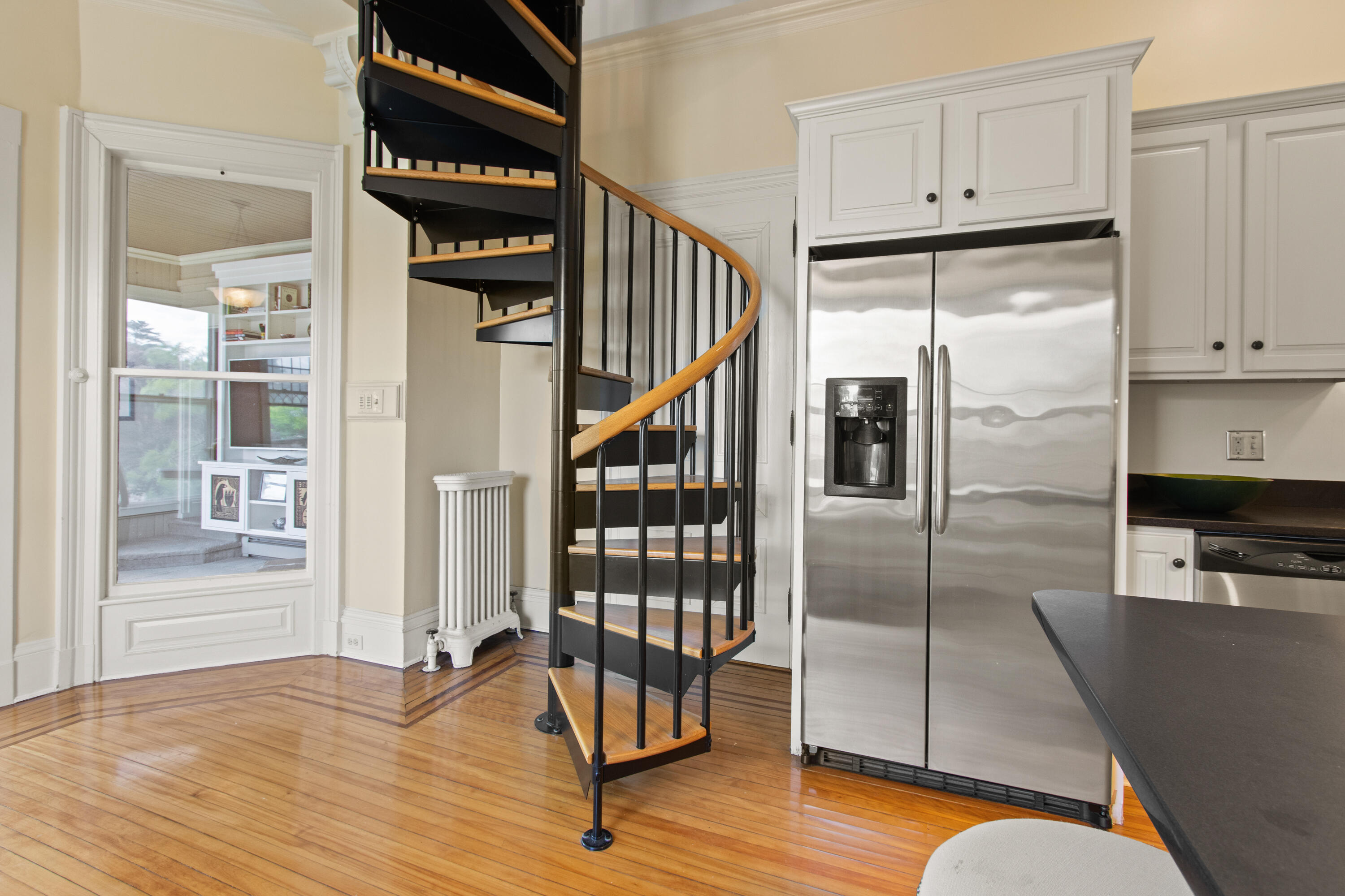 161 Pine Street 4
