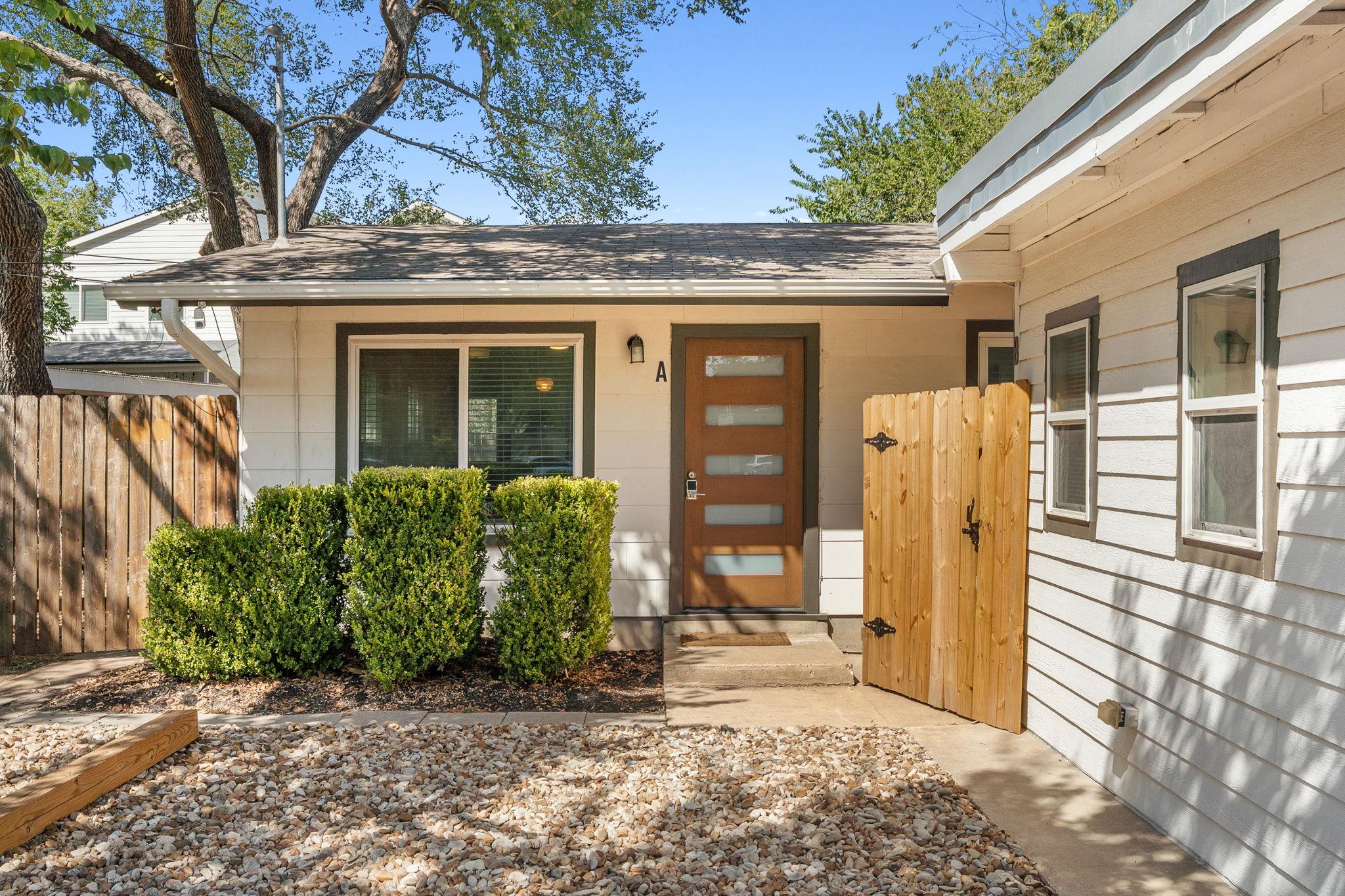 904 Plateau CIR
