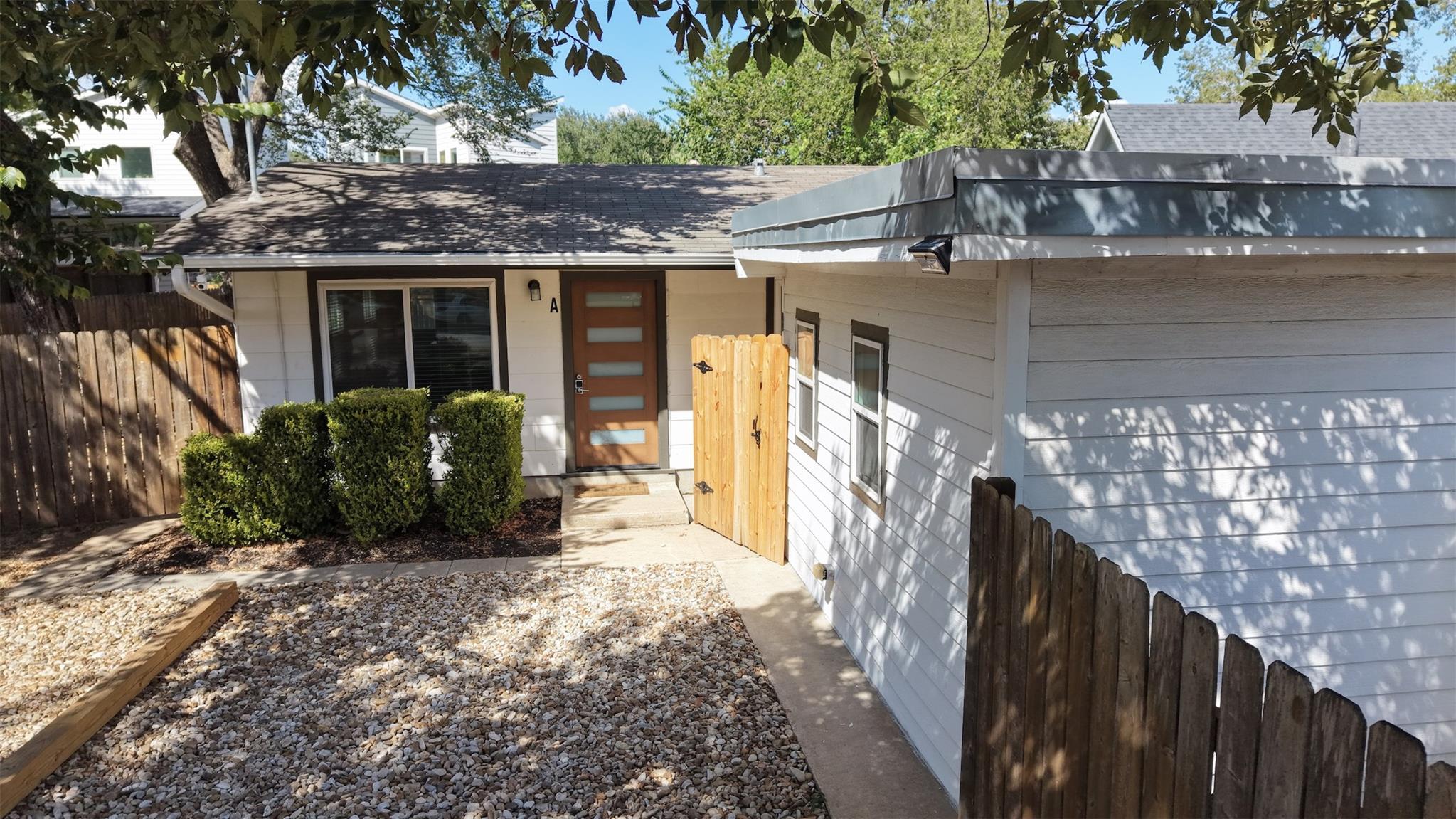 904 Plateau CIR