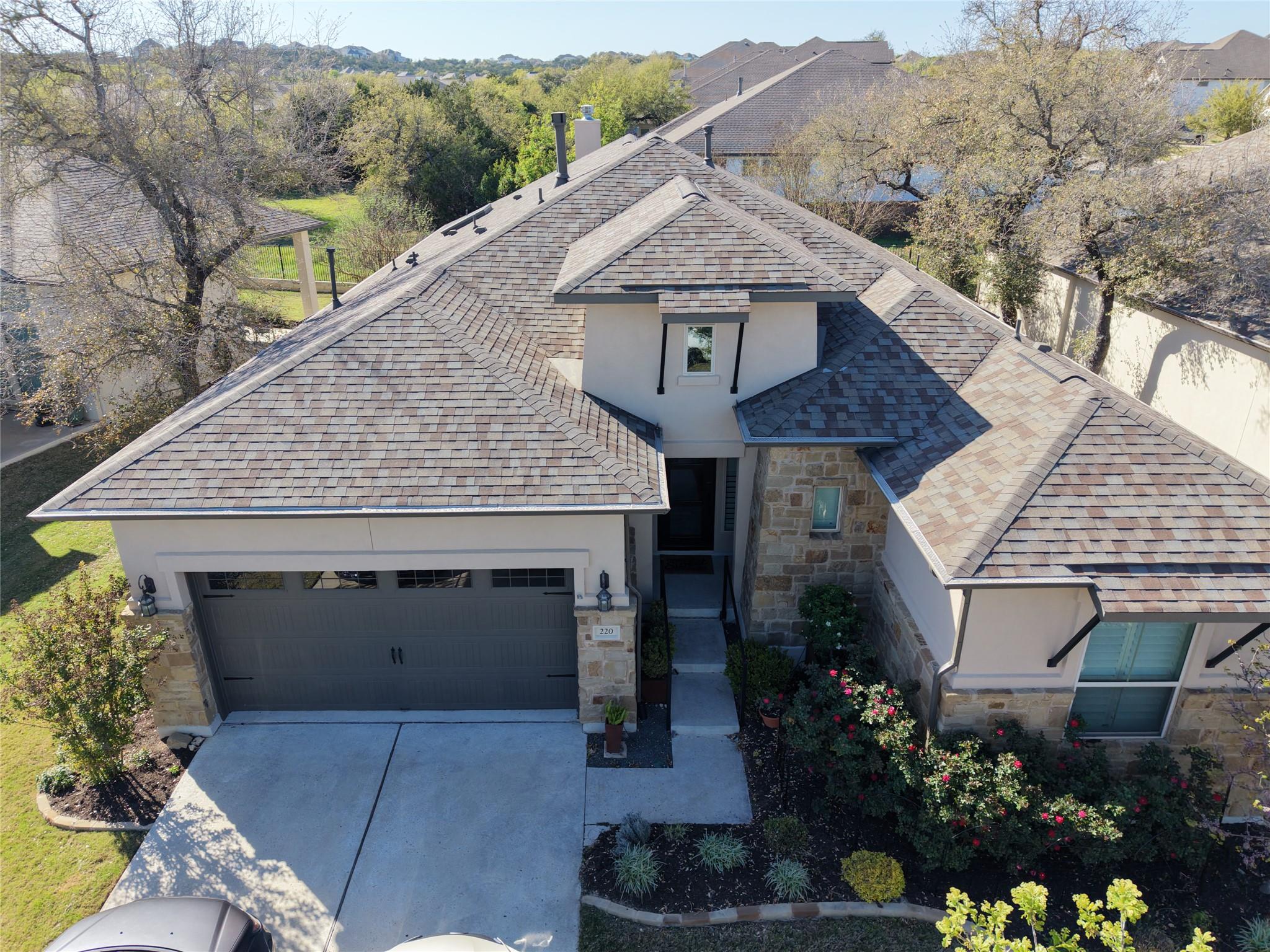220 Mendocino LN