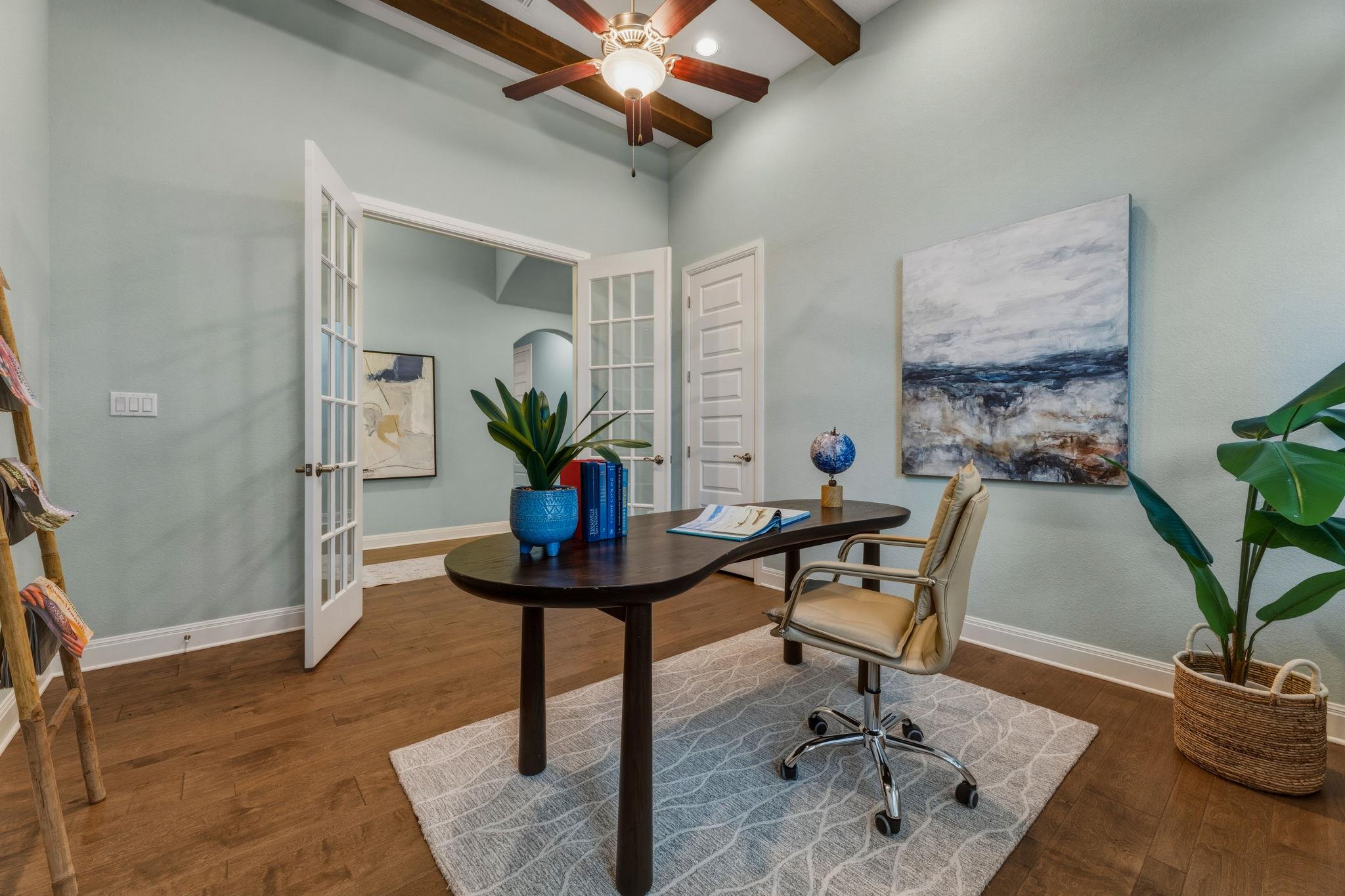 220 Mendocino LN