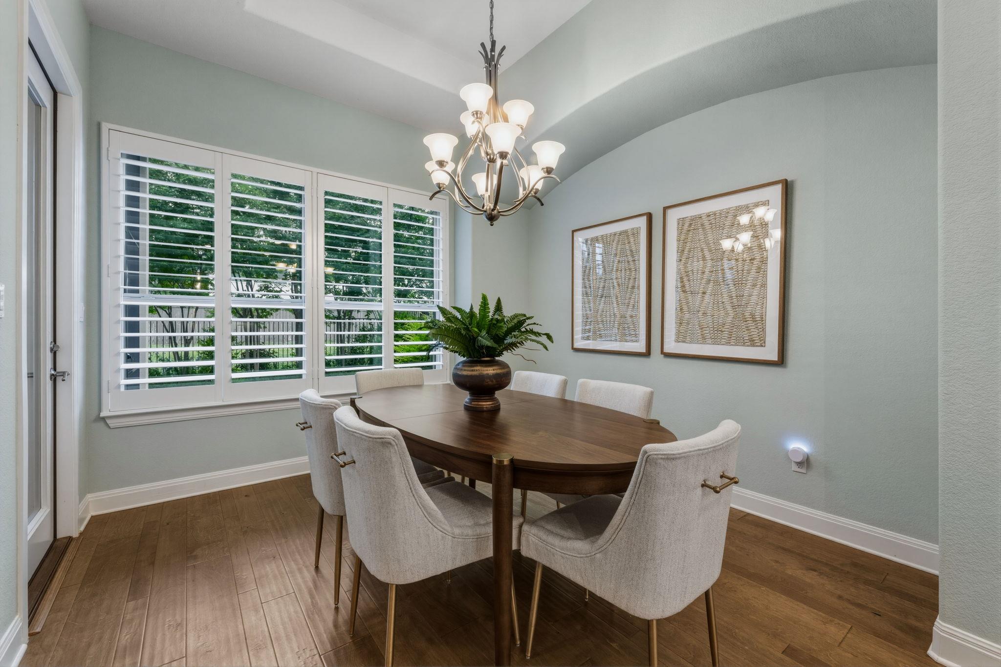 220 Mendocino LN