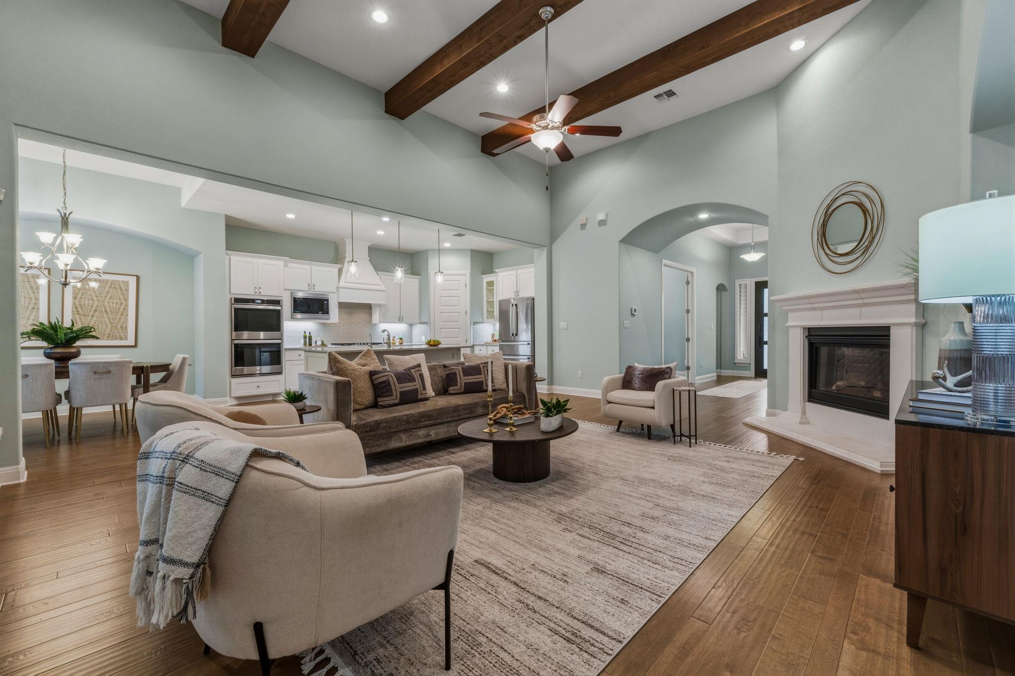 220 Mendocino LN