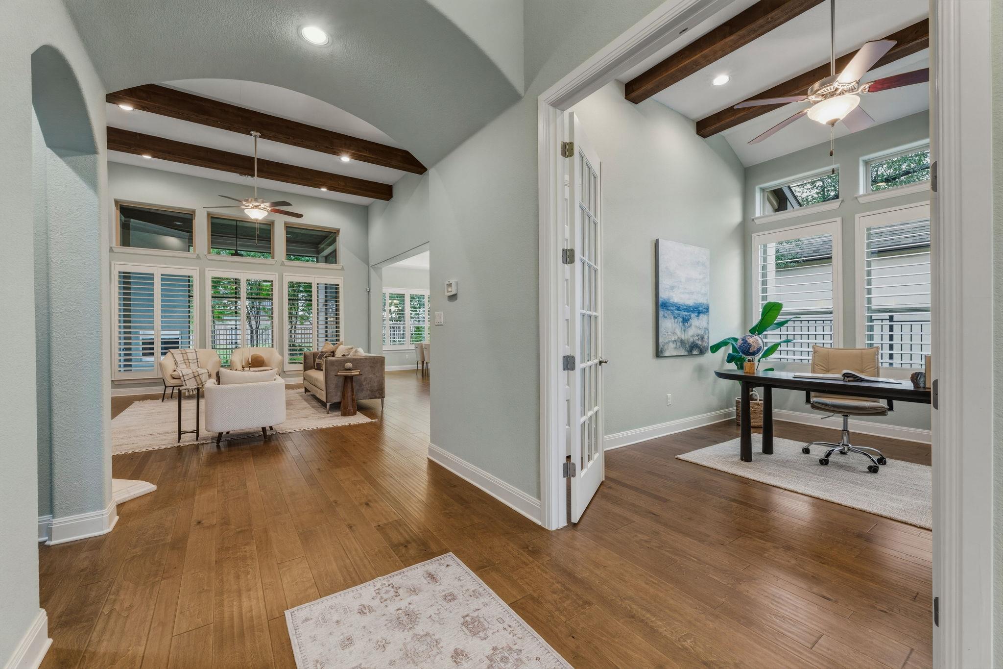 220 Mendocino LN