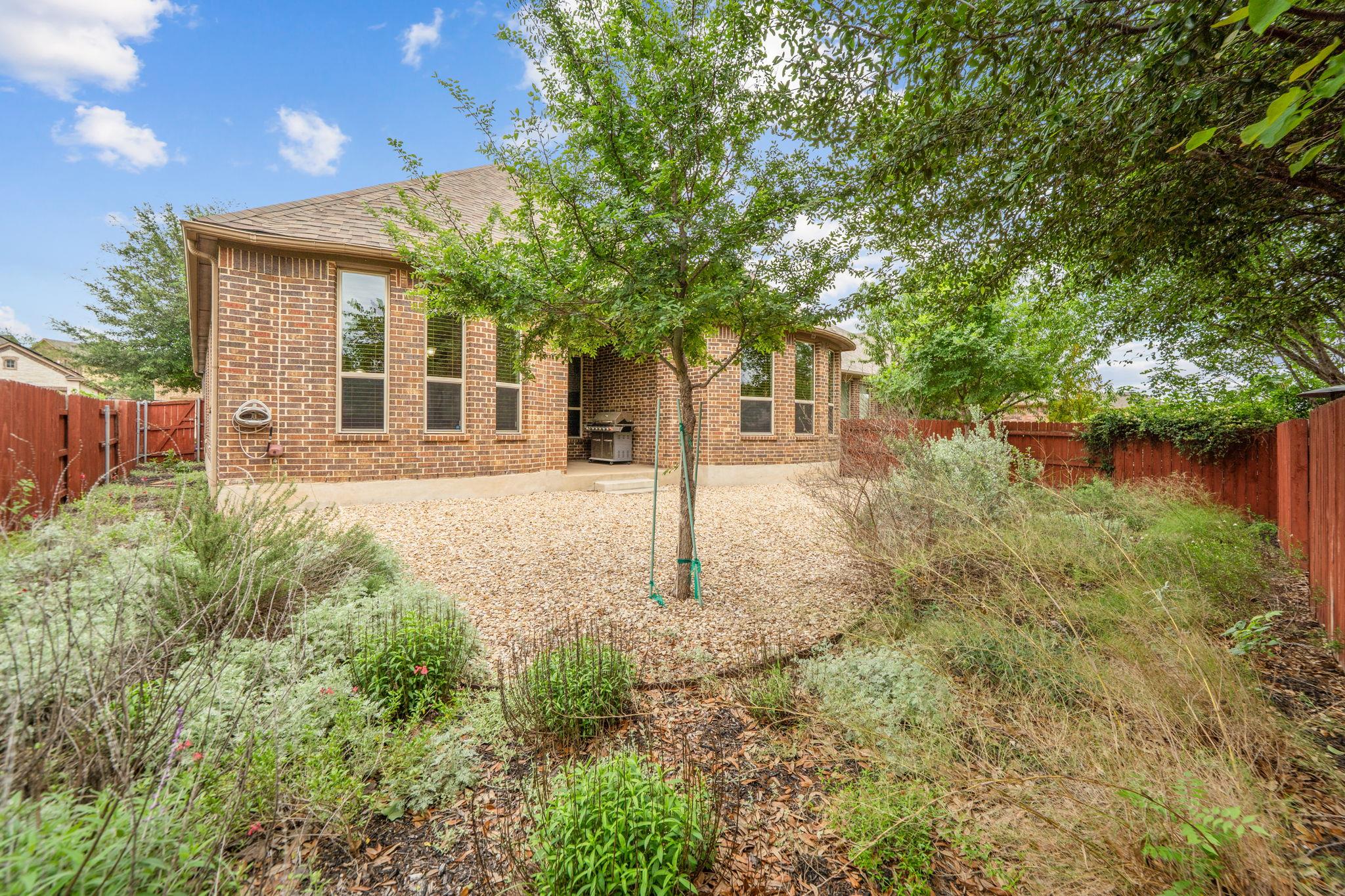 9312 Sydney Marilyn LN