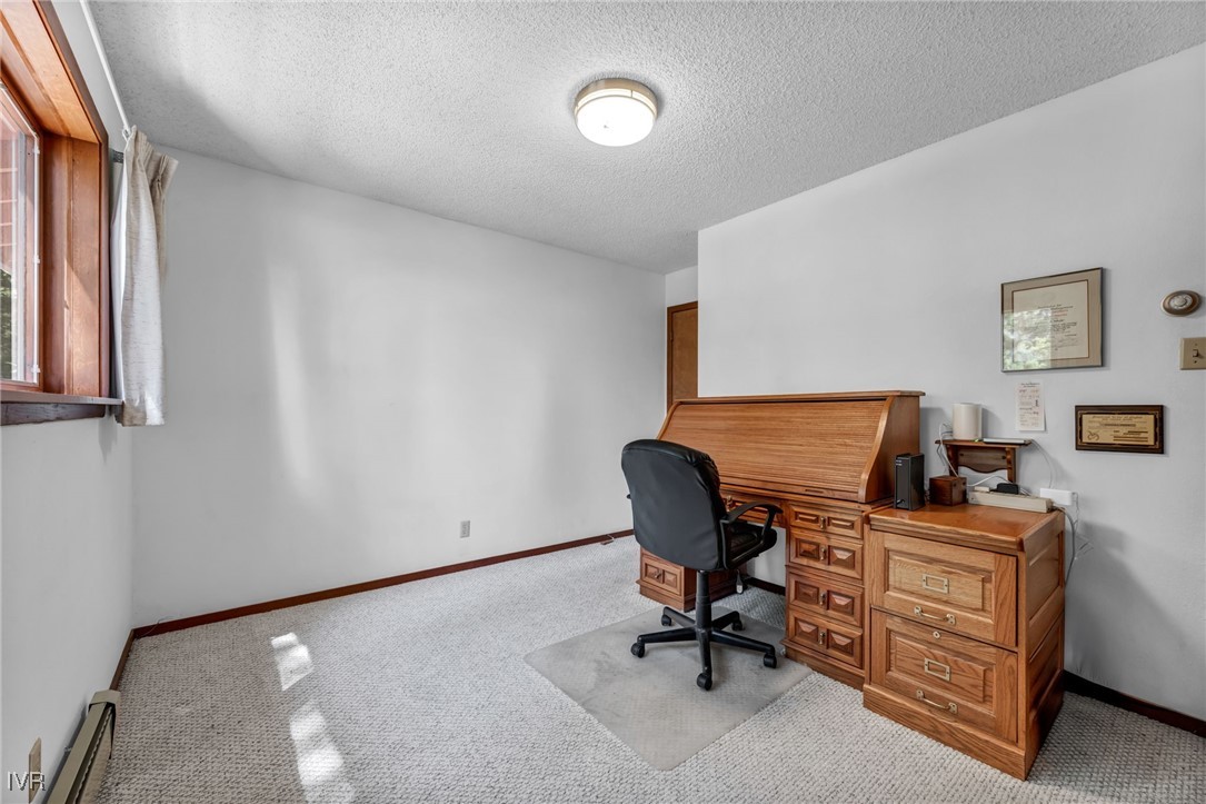 621 Woodridge Cir