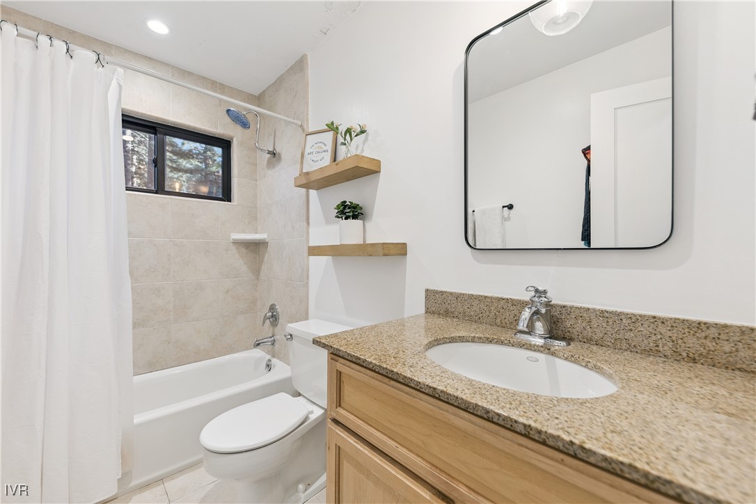 339 Winding Way