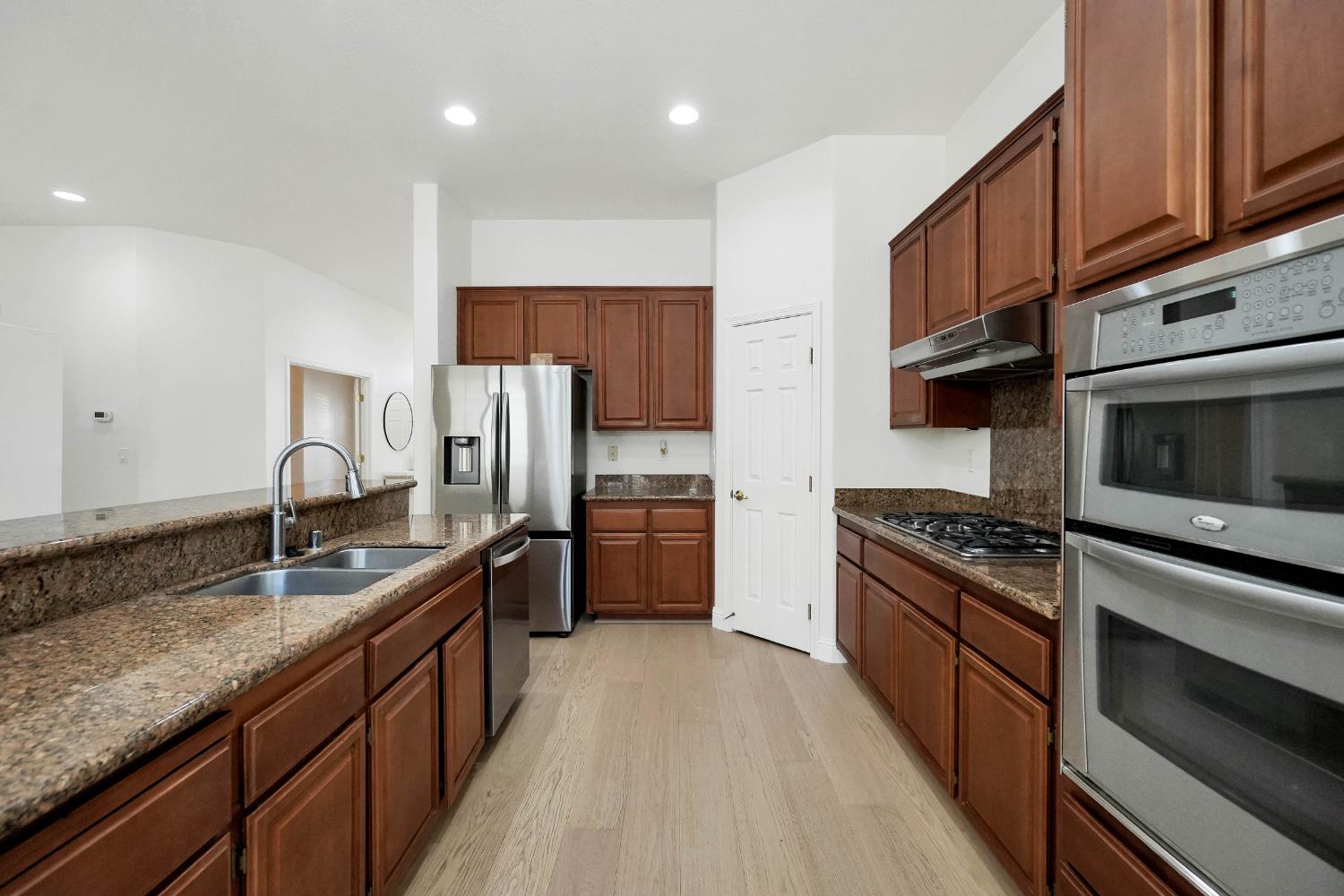 9408 Blue Diamond Way