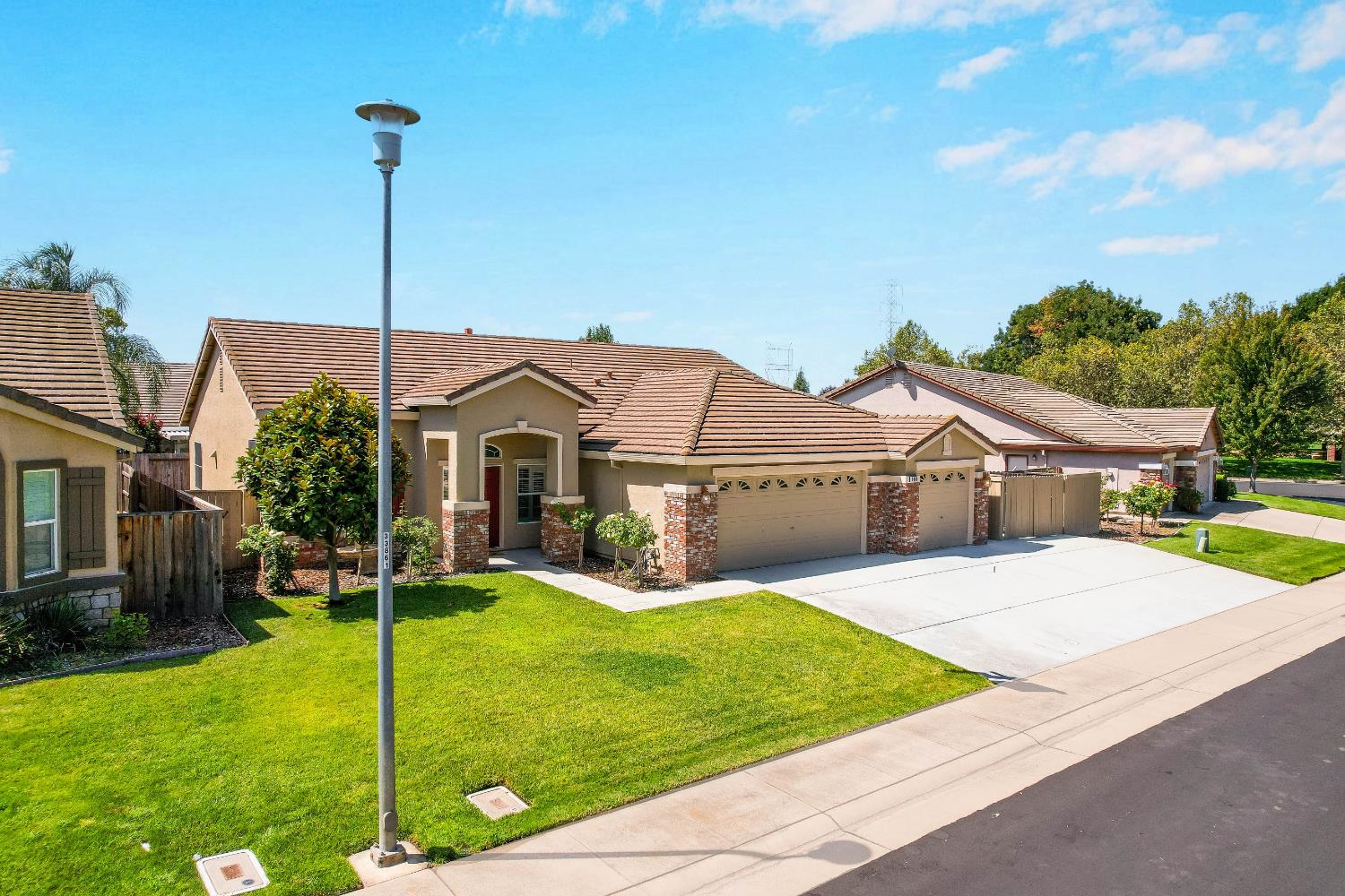 9408 Blue Diamond Way