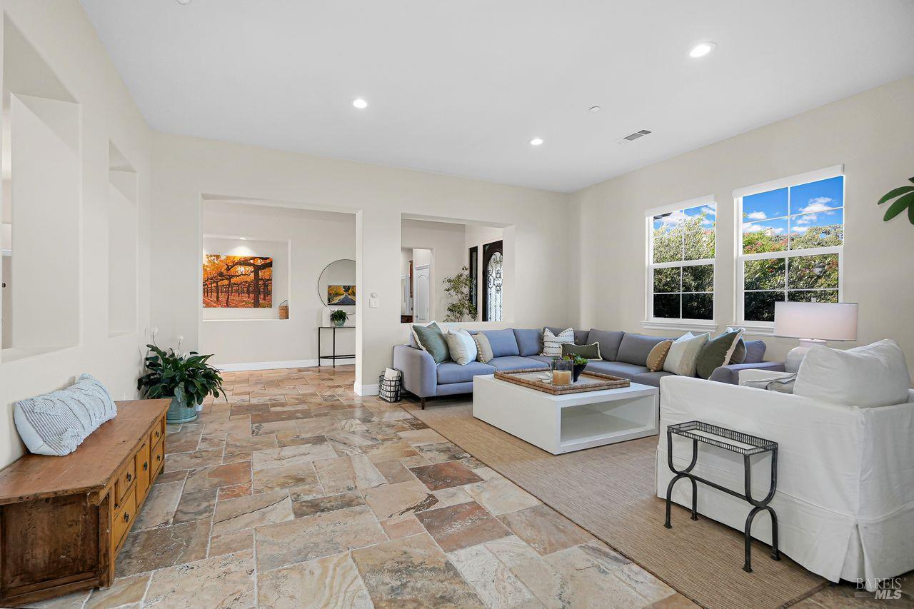 5313 Autumn Rock Ct