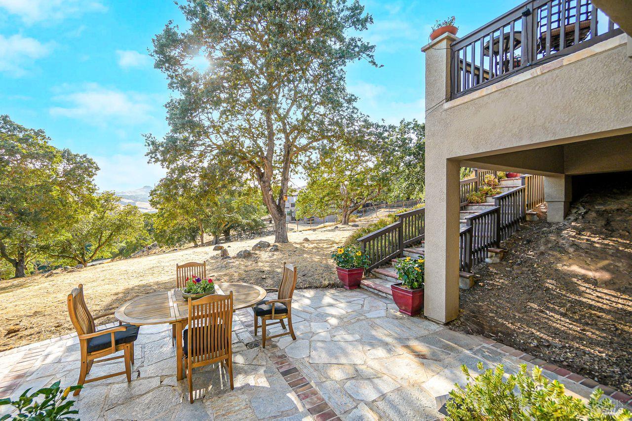 5313 Autumn Rock Ct