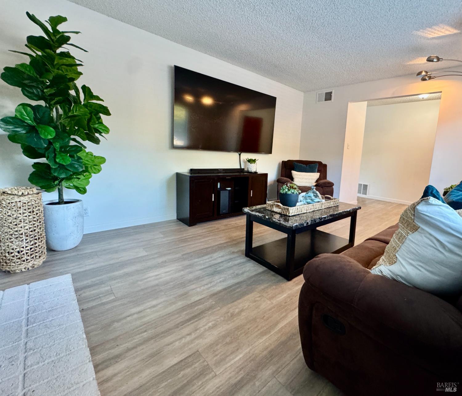 101 Panorama Dr