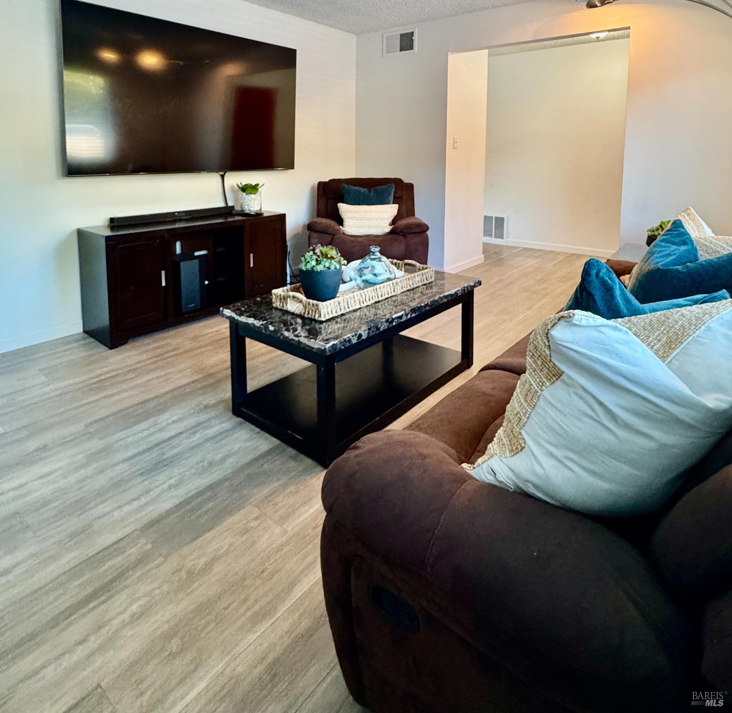 101 Panorama Dr