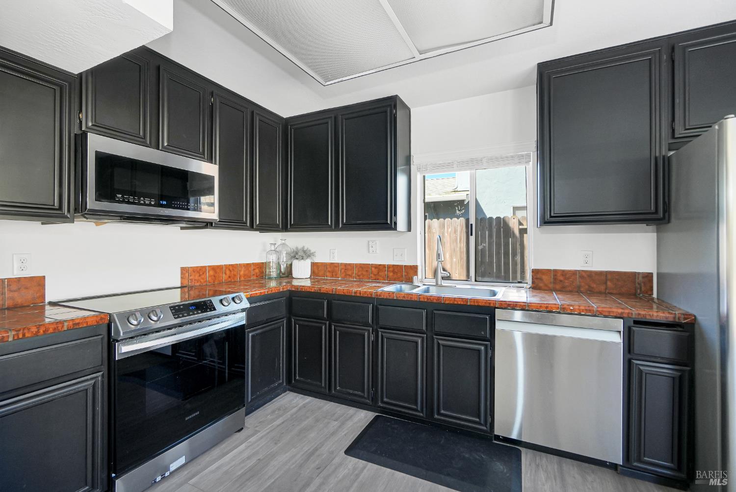 101 Panorama Dr