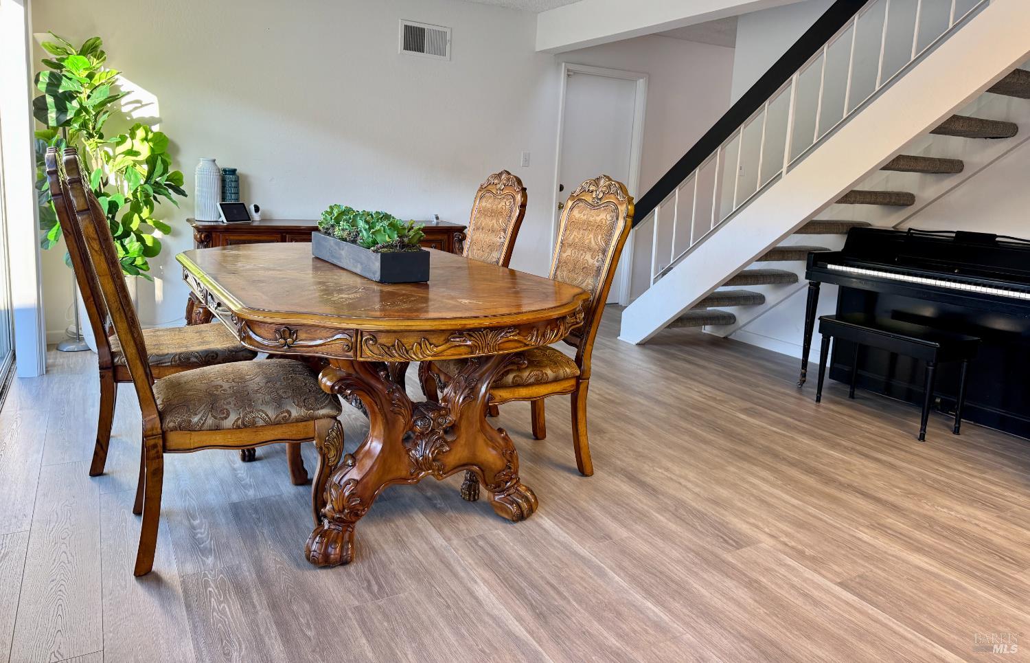 101 Panorama Dr