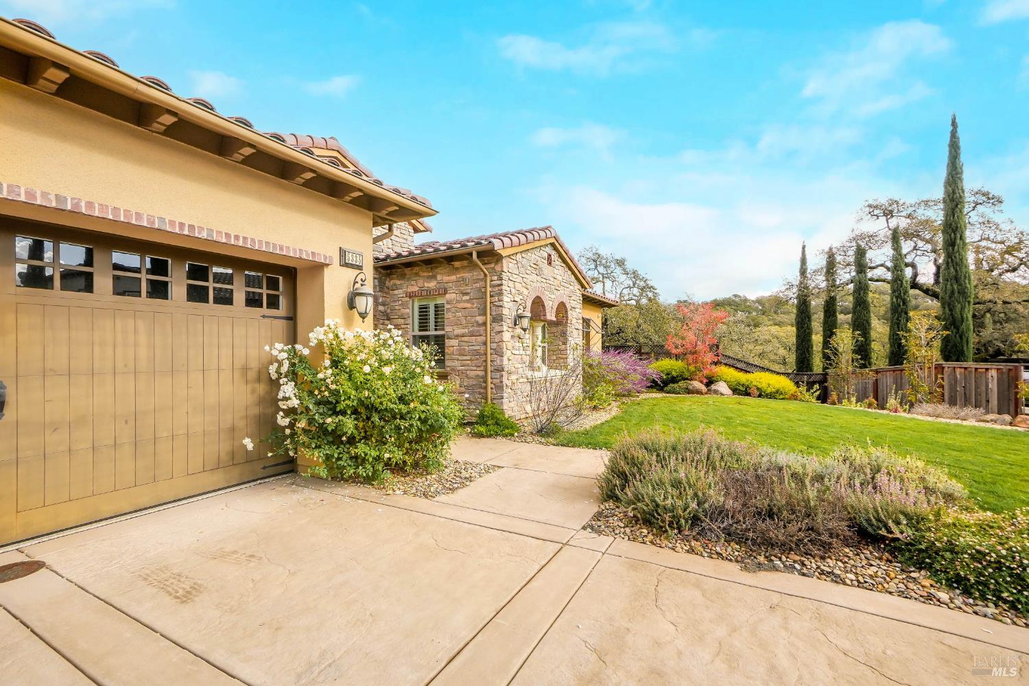 5335 Boulder Ridge Court