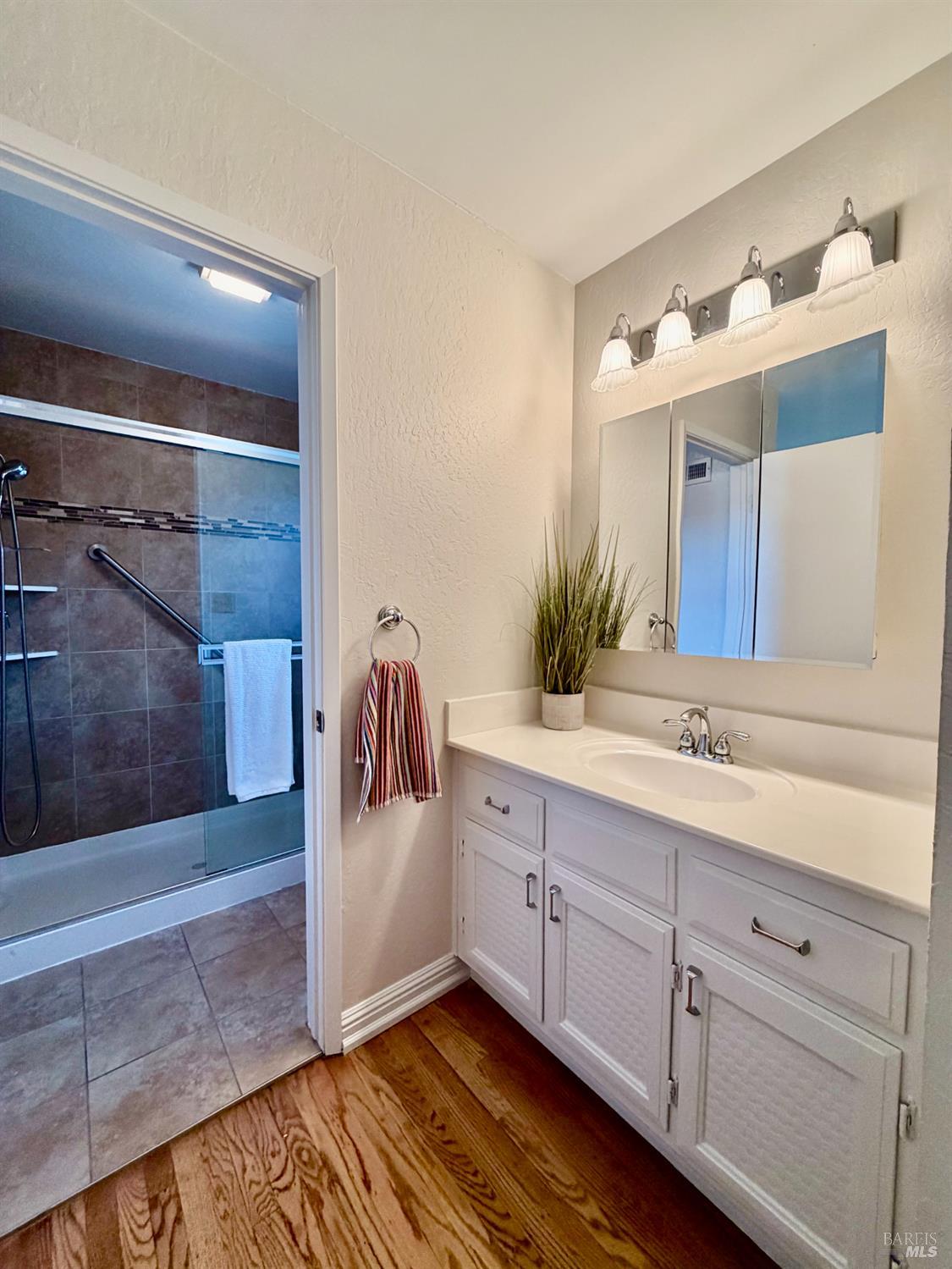 1608 Thornwood Drive