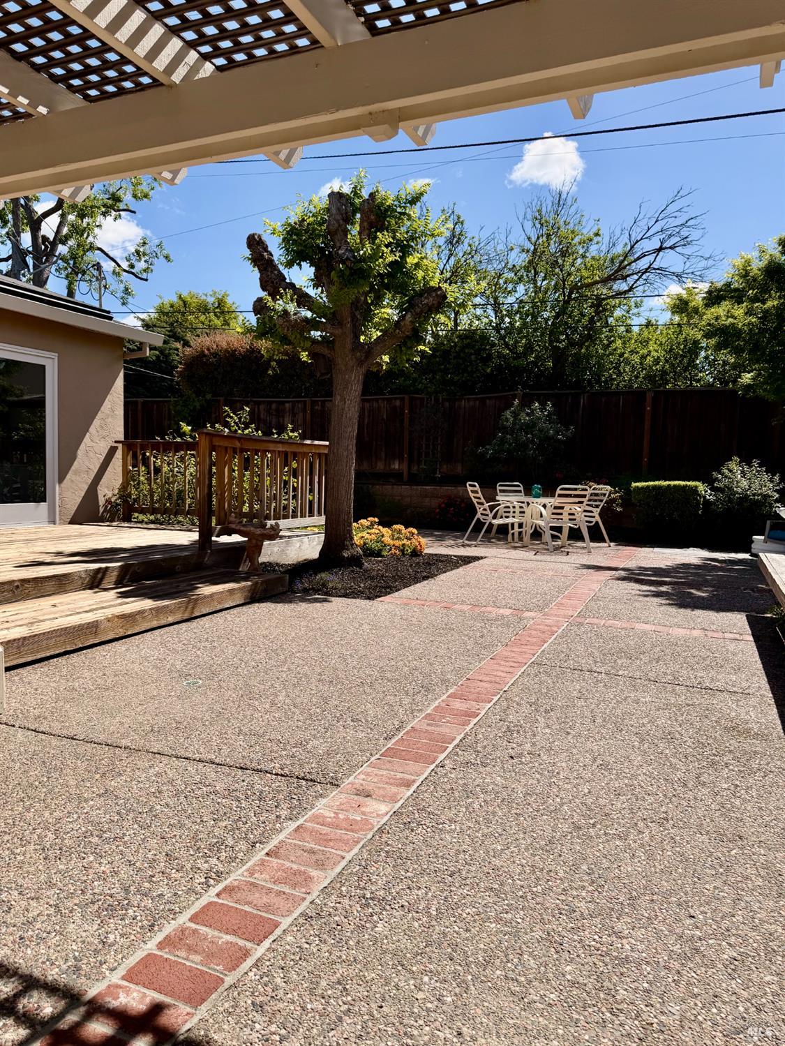 1608 Thornwood Drive