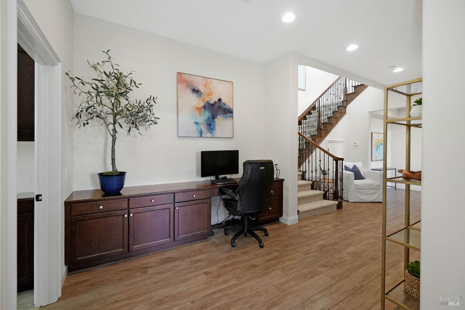 5332 Donald Ridge Court