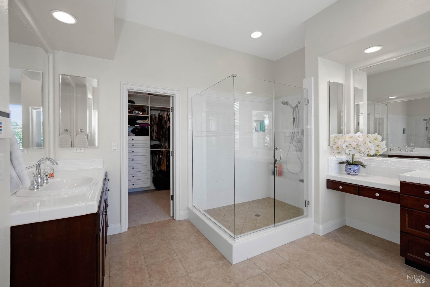 5332 Donald Ridge Court