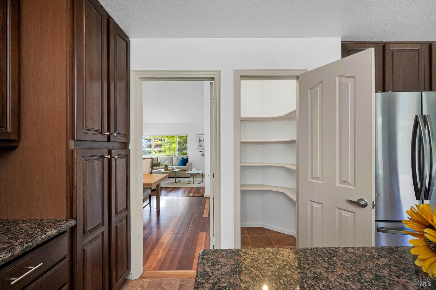 260 Windsor Way