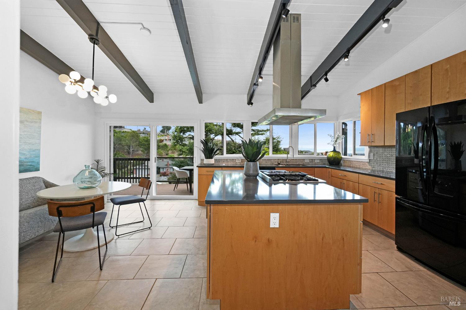 1693 View Drive