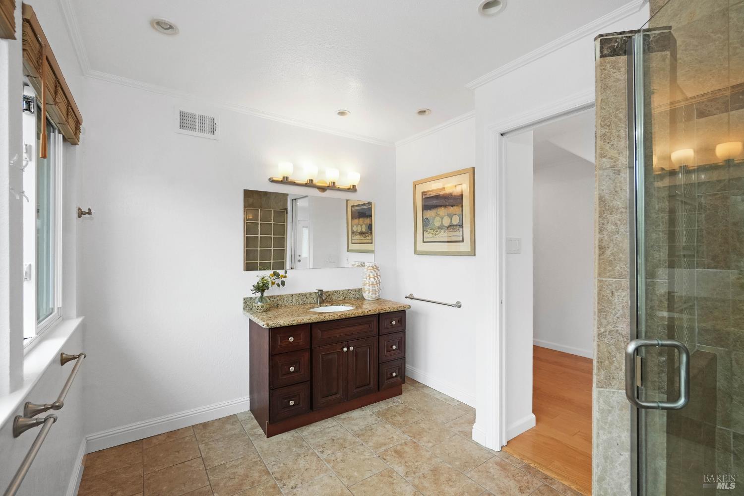 1693 View Drive