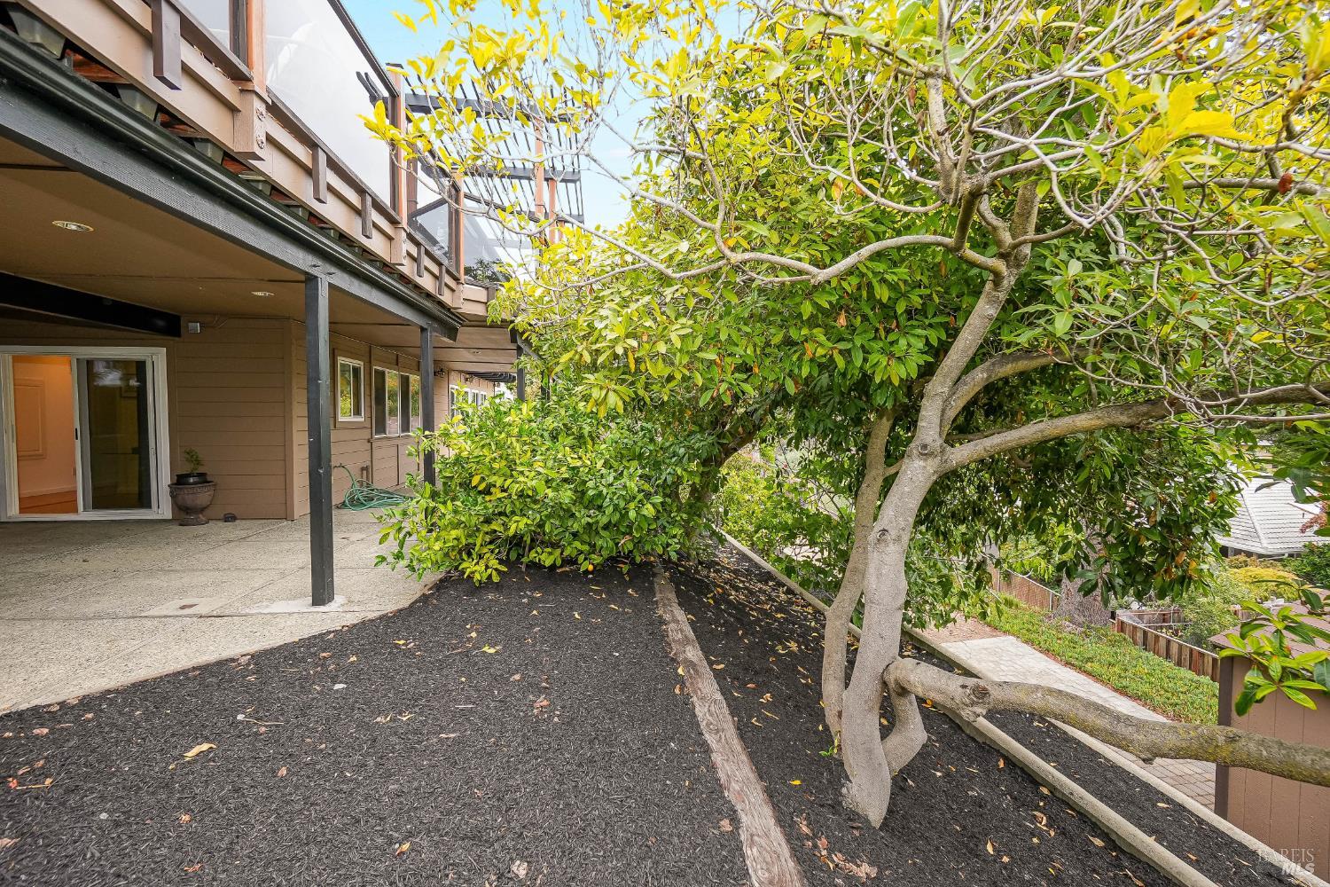 1693 View Drive