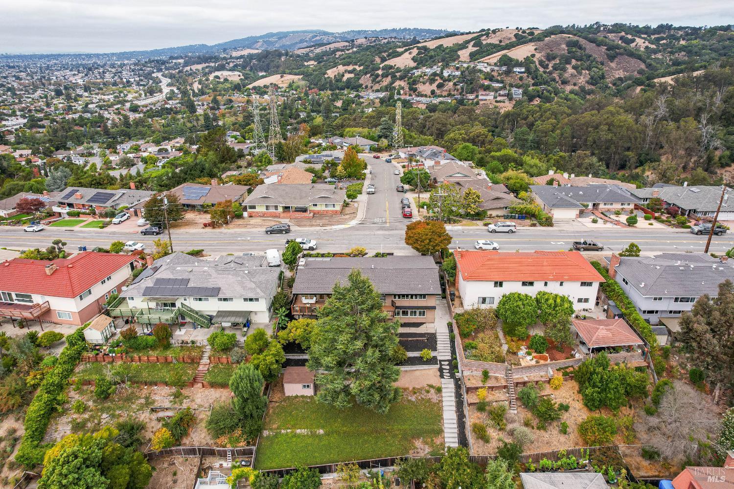 1693 View Drive