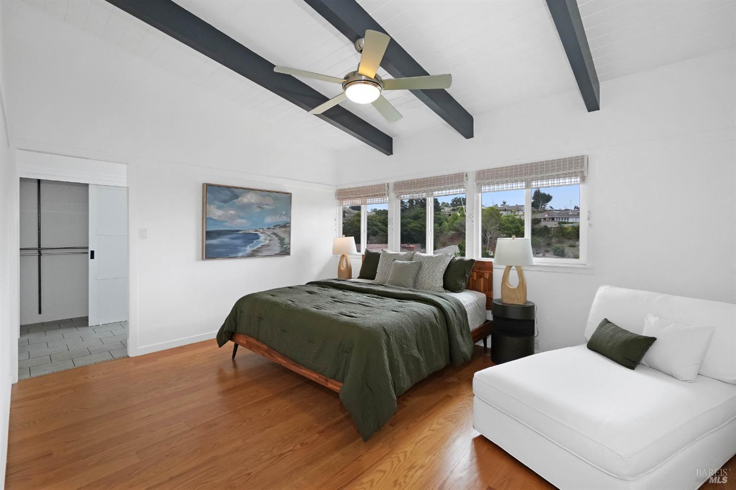 1693 View Drive