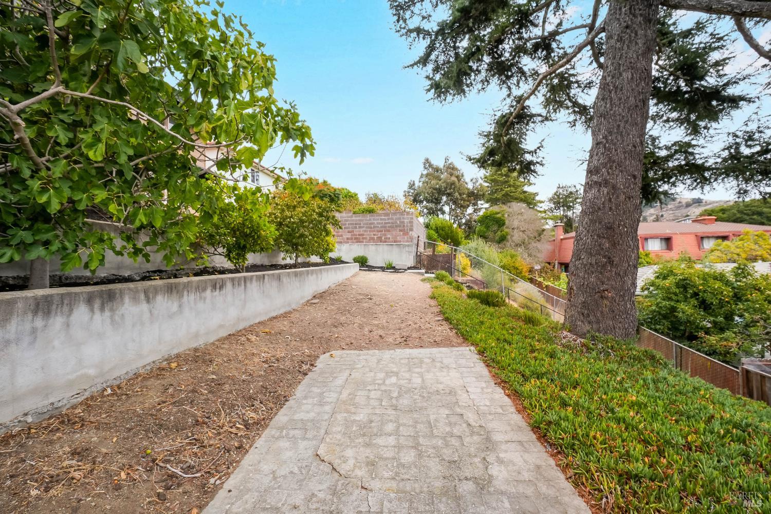 1693 View Drive