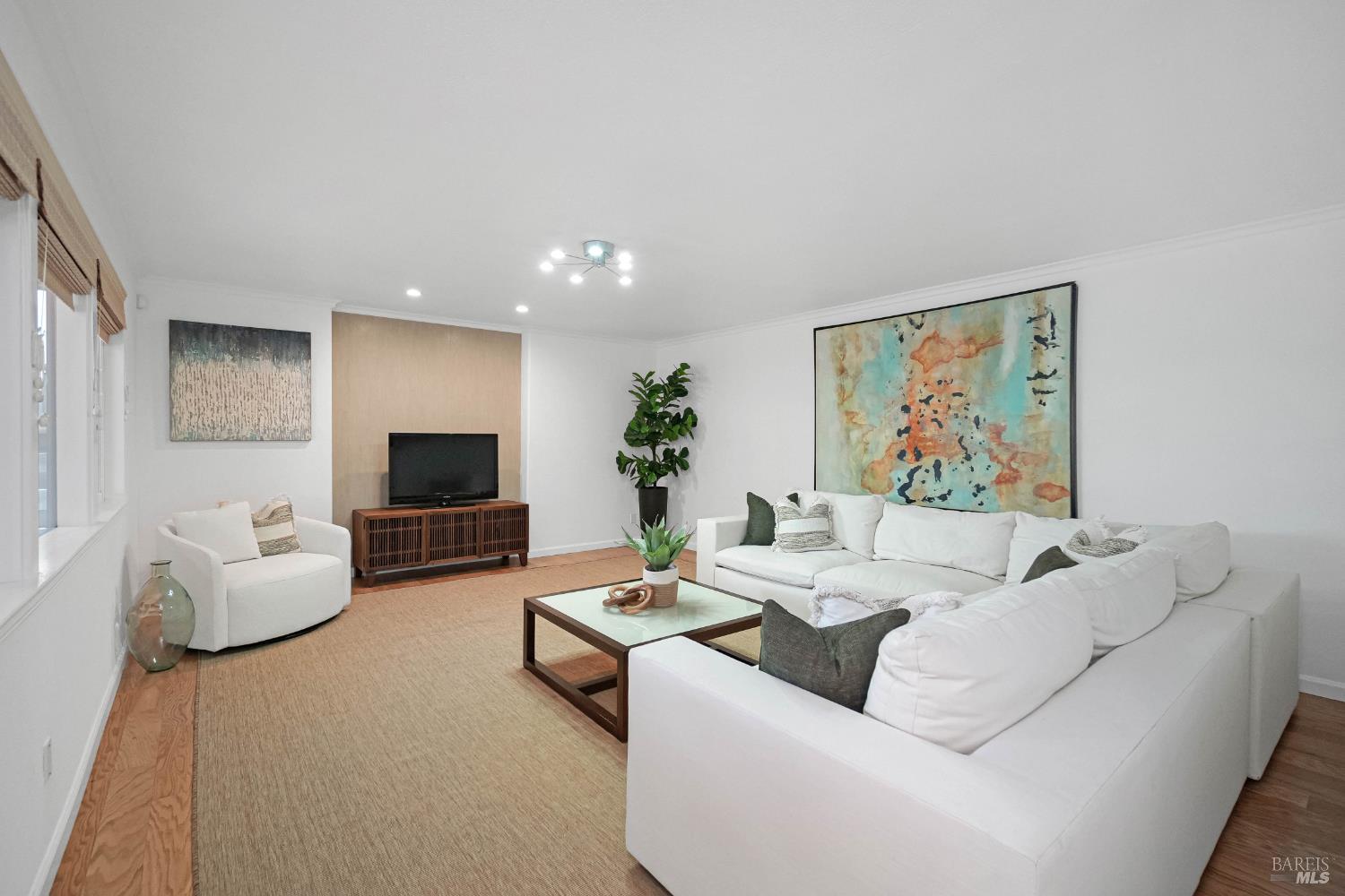 1693 View Drive