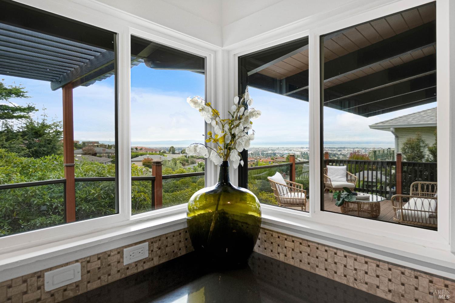 1693 View Drive