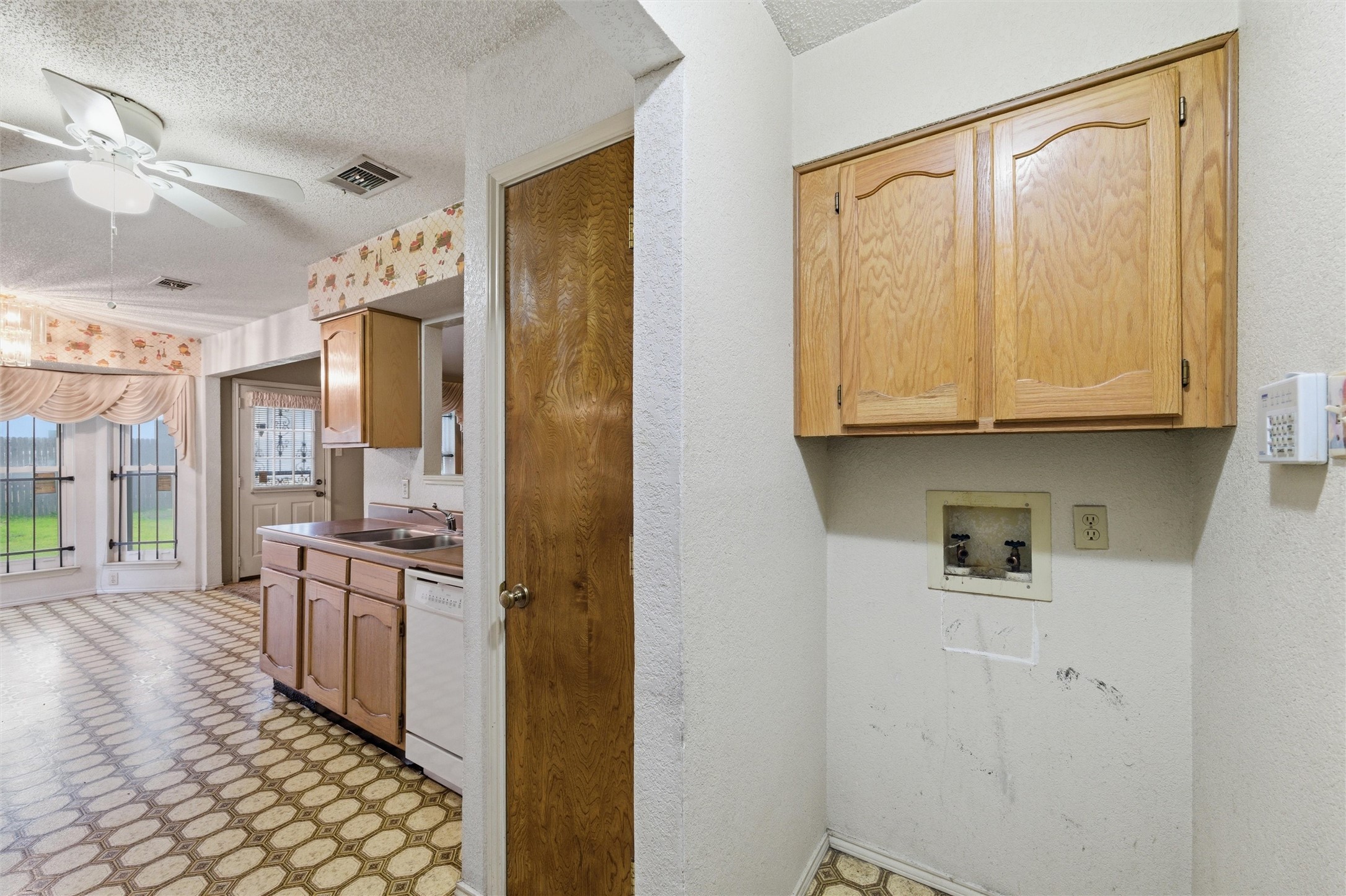 6609 Yolanda Drive