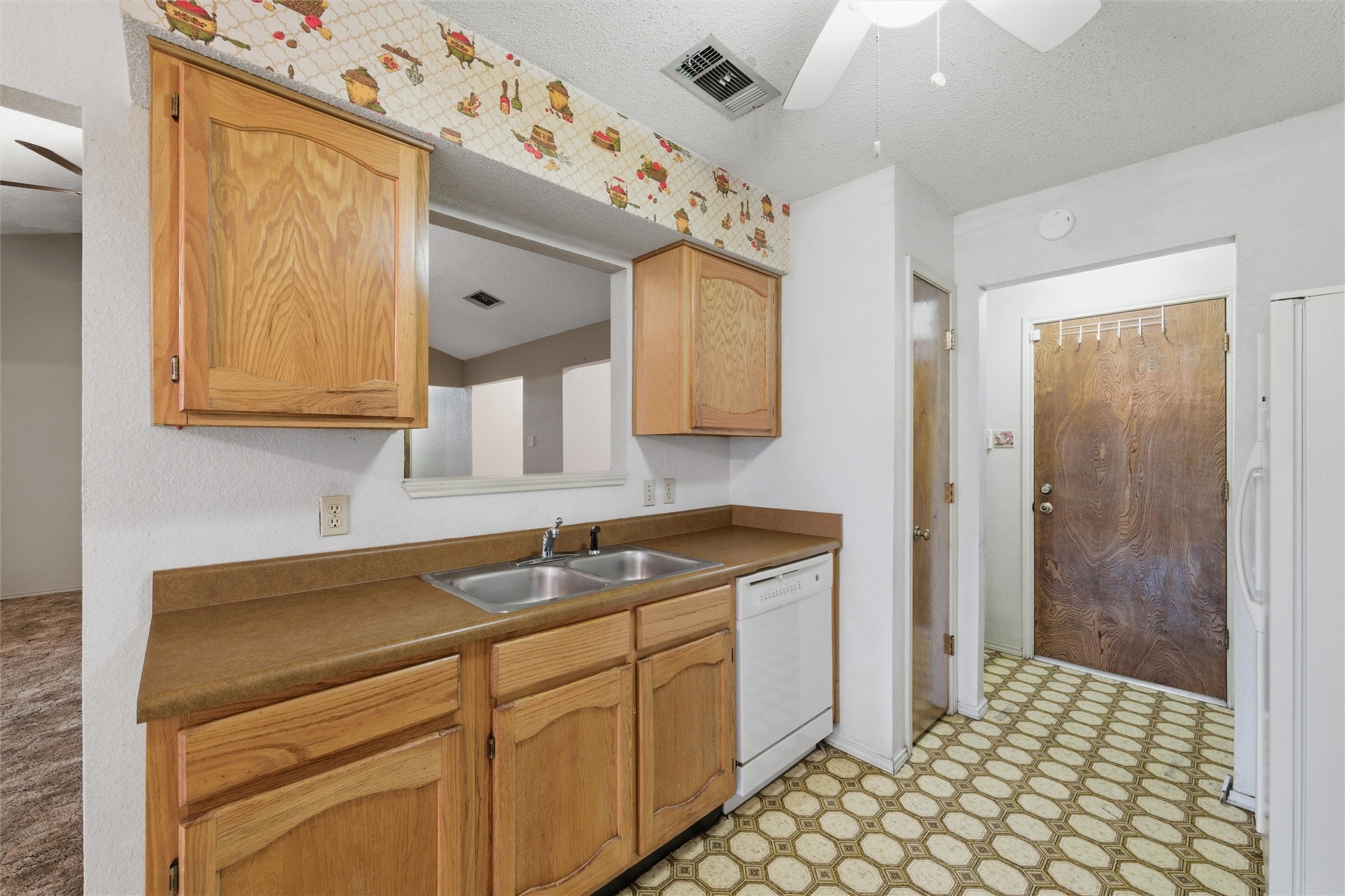 6609 Yolanda Drive