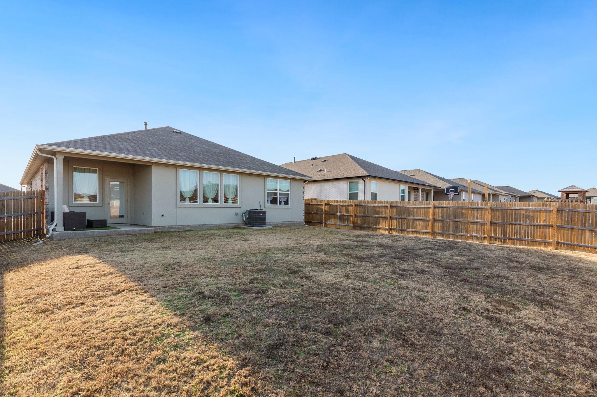 205 Charles TRL