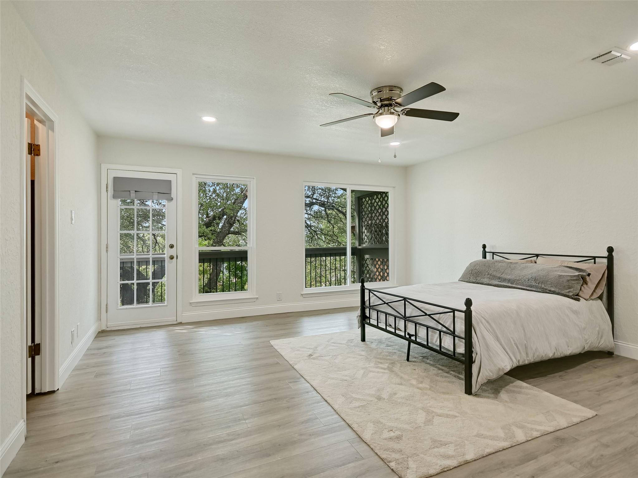 9202 Knoll Crest LOOP