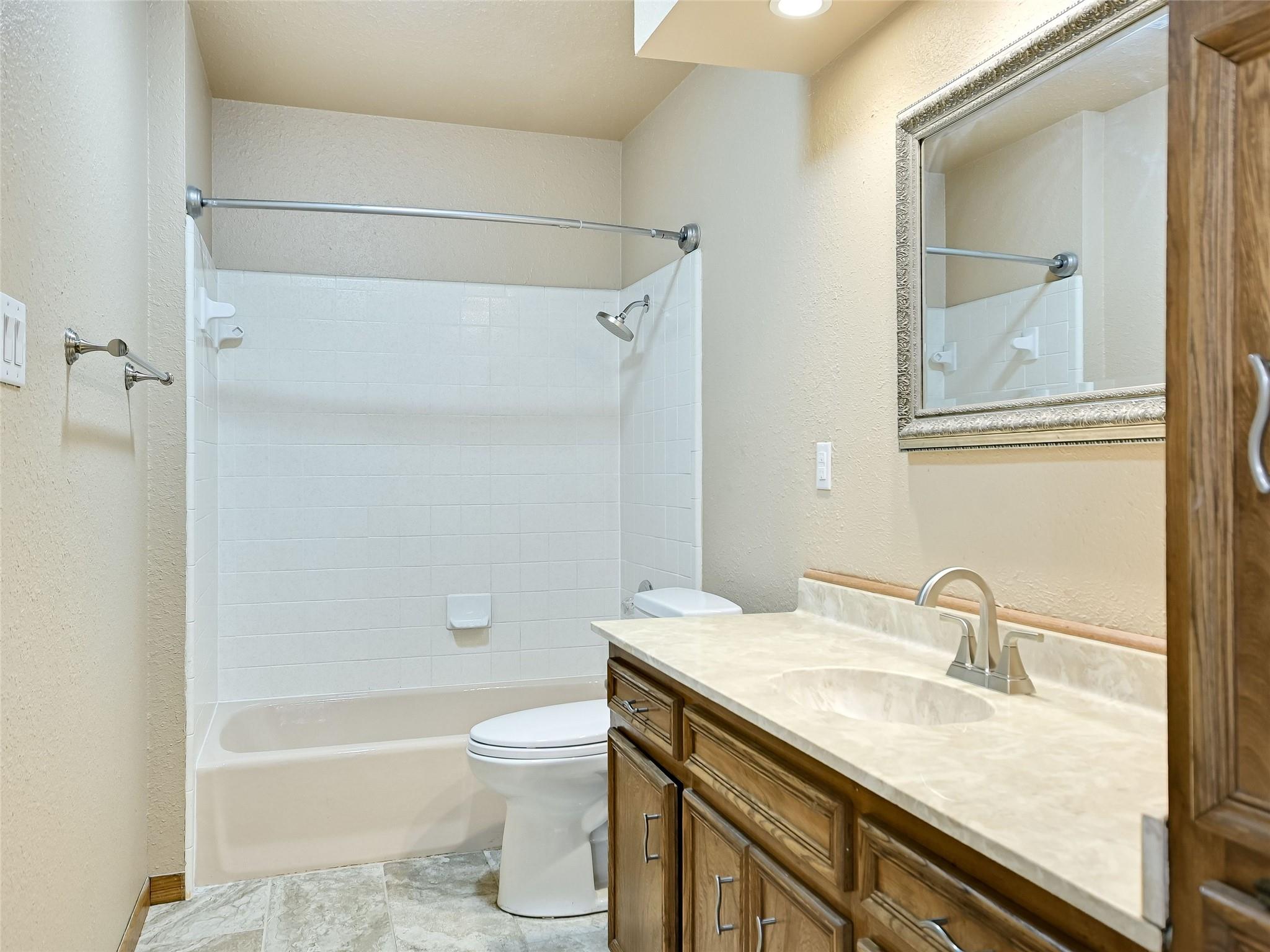 9202 Knoll Crest LOOP