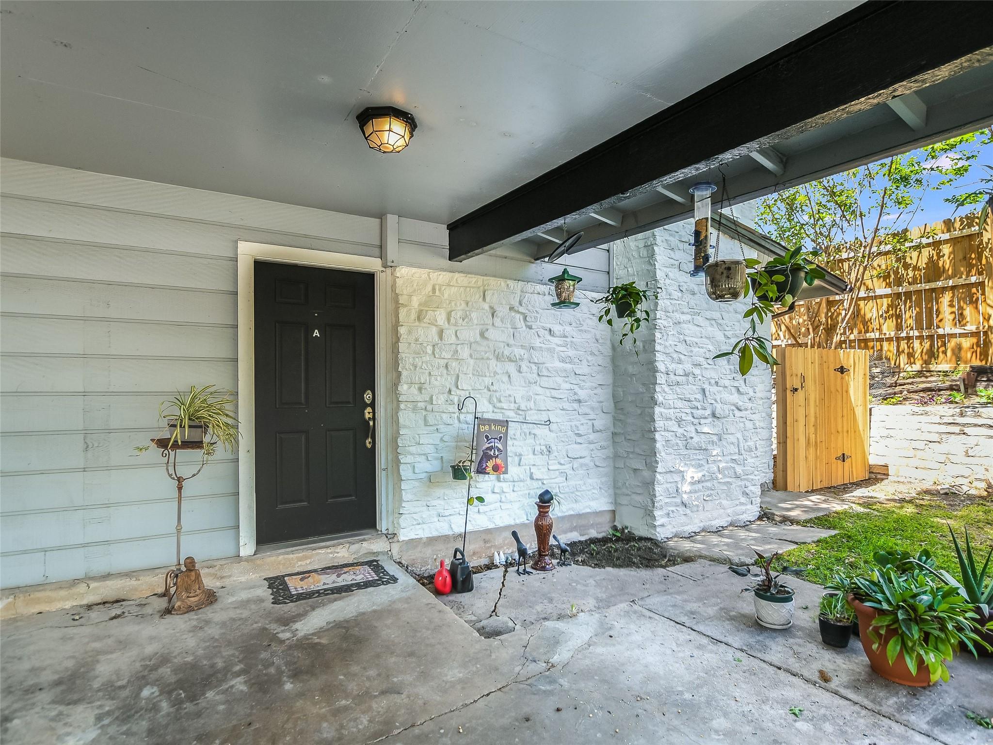 2504 Audubon PL