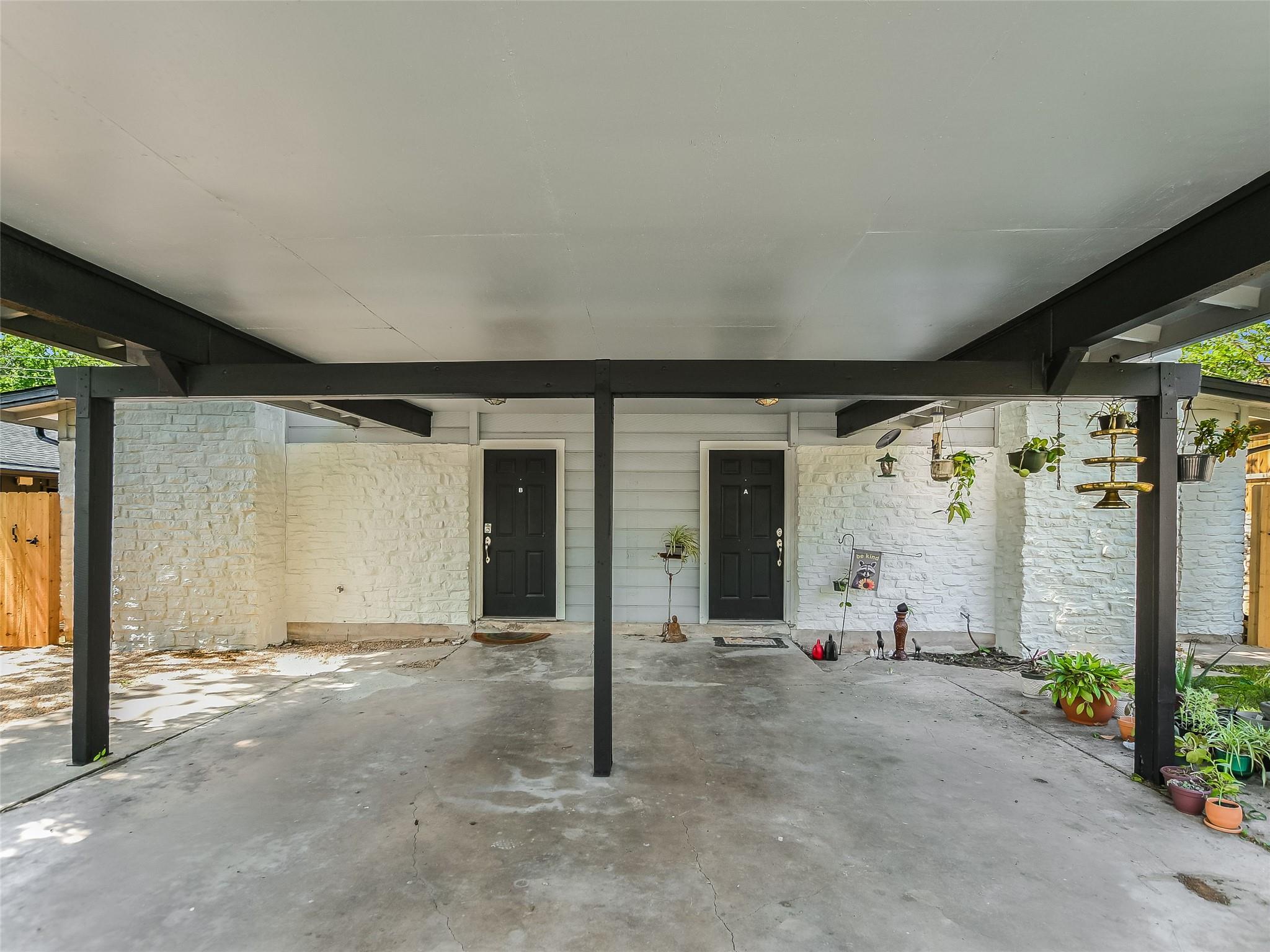 2504 Audubon PL
