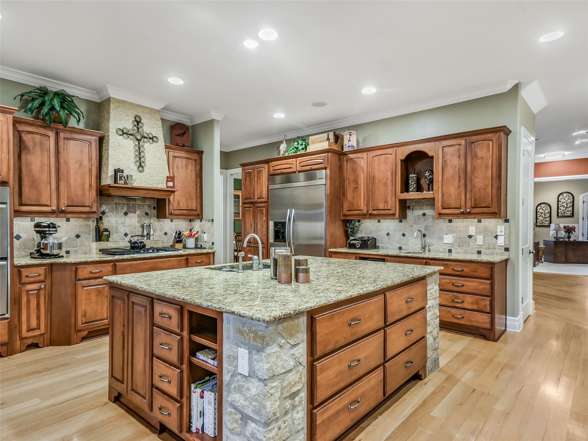 4700 High Gate DR