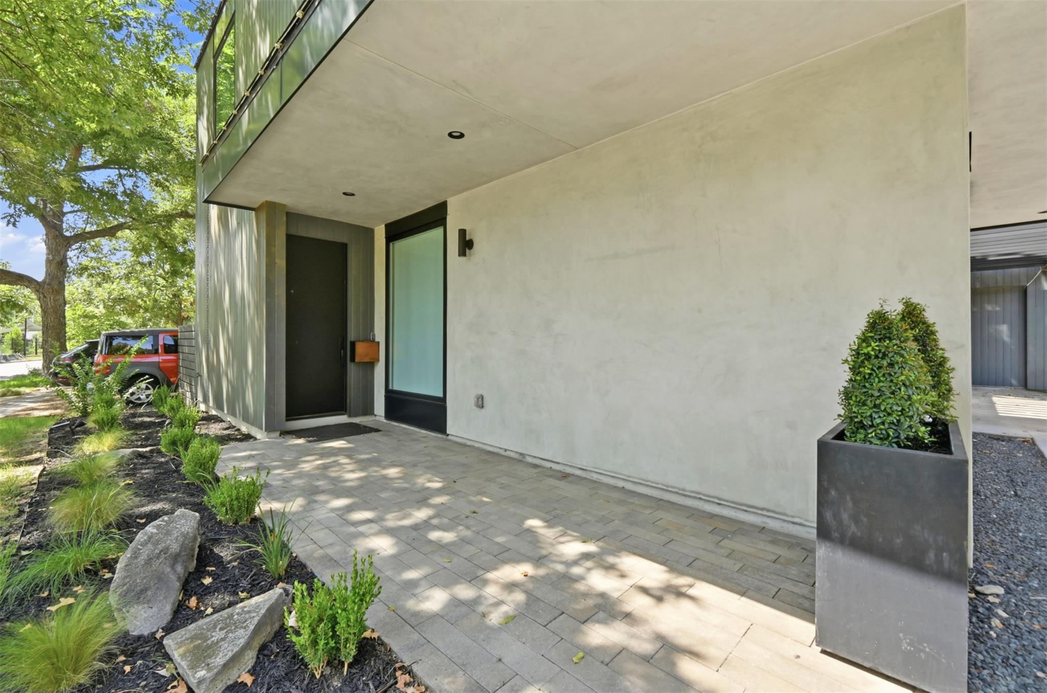 3004 Fontana DR