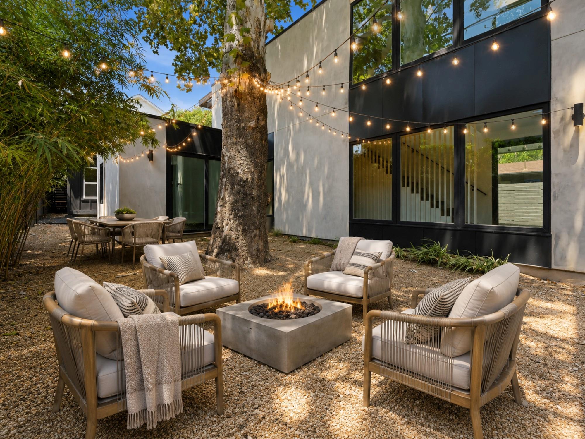 3004 Fontana DR