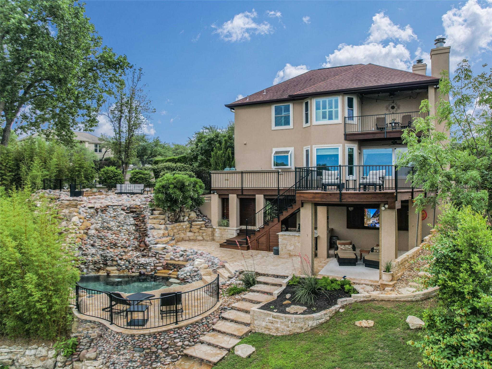3300 San Benito CT